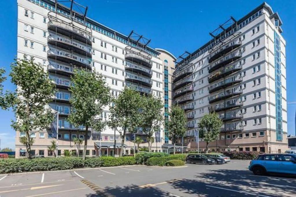 Cozy Flat With Balcony Apartment London Luaran gambar