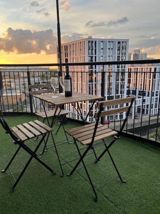 Cozy Flat With Balcony Apartment London Luaran gambar